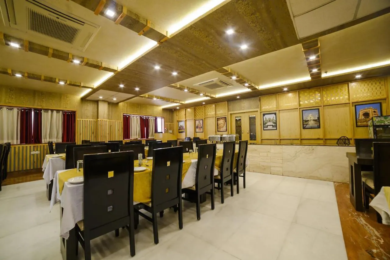 Hotel Karan Vilas Agra  Agra (Uttar Pradesh)