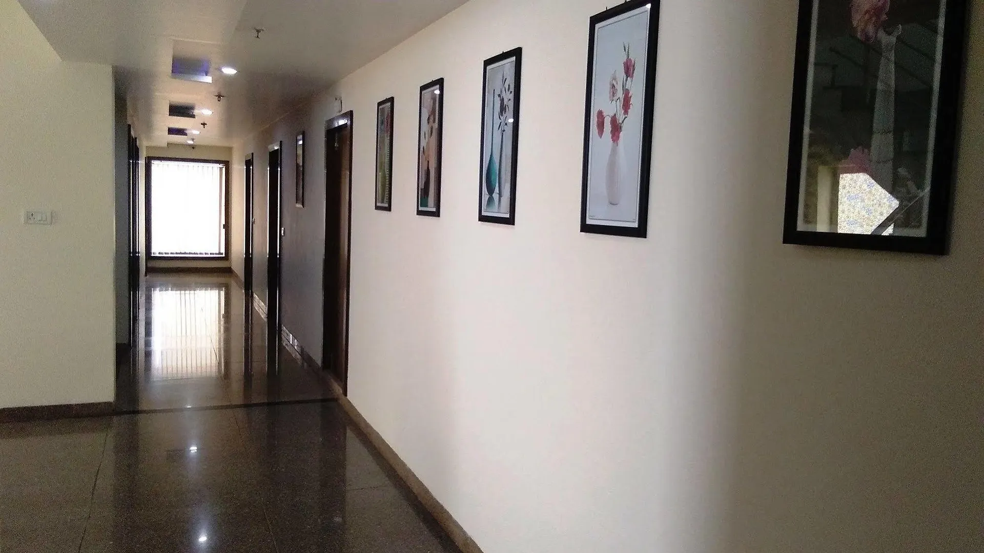 Hotel Karan Vilas Agra  Agra (Uttar Pradesh)